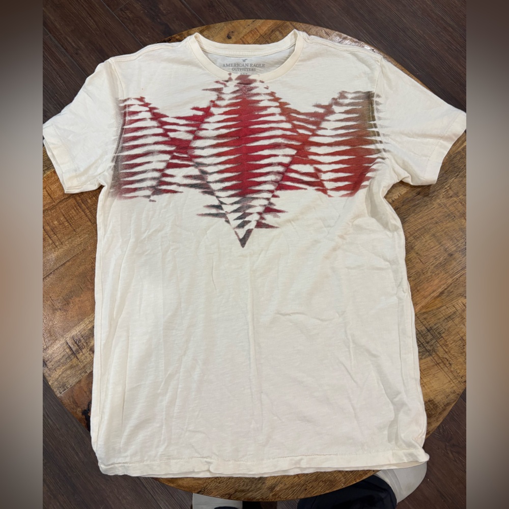 American Eagle Outfitters Cream and Red Patterned Tee
